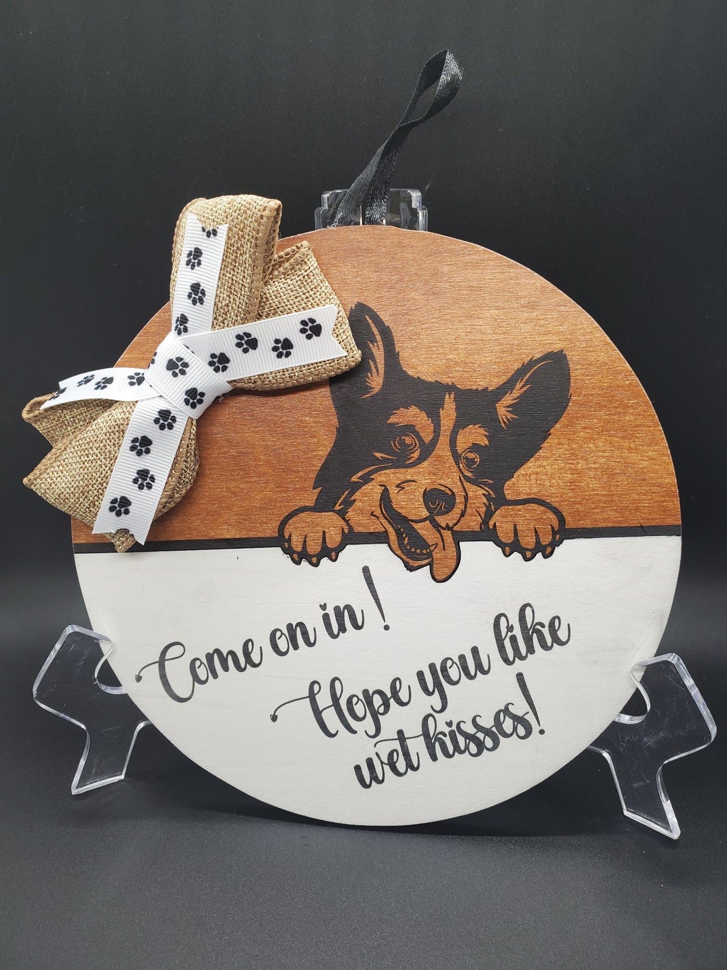 Peeking Pet Welcome Sign 11 in or 18 in