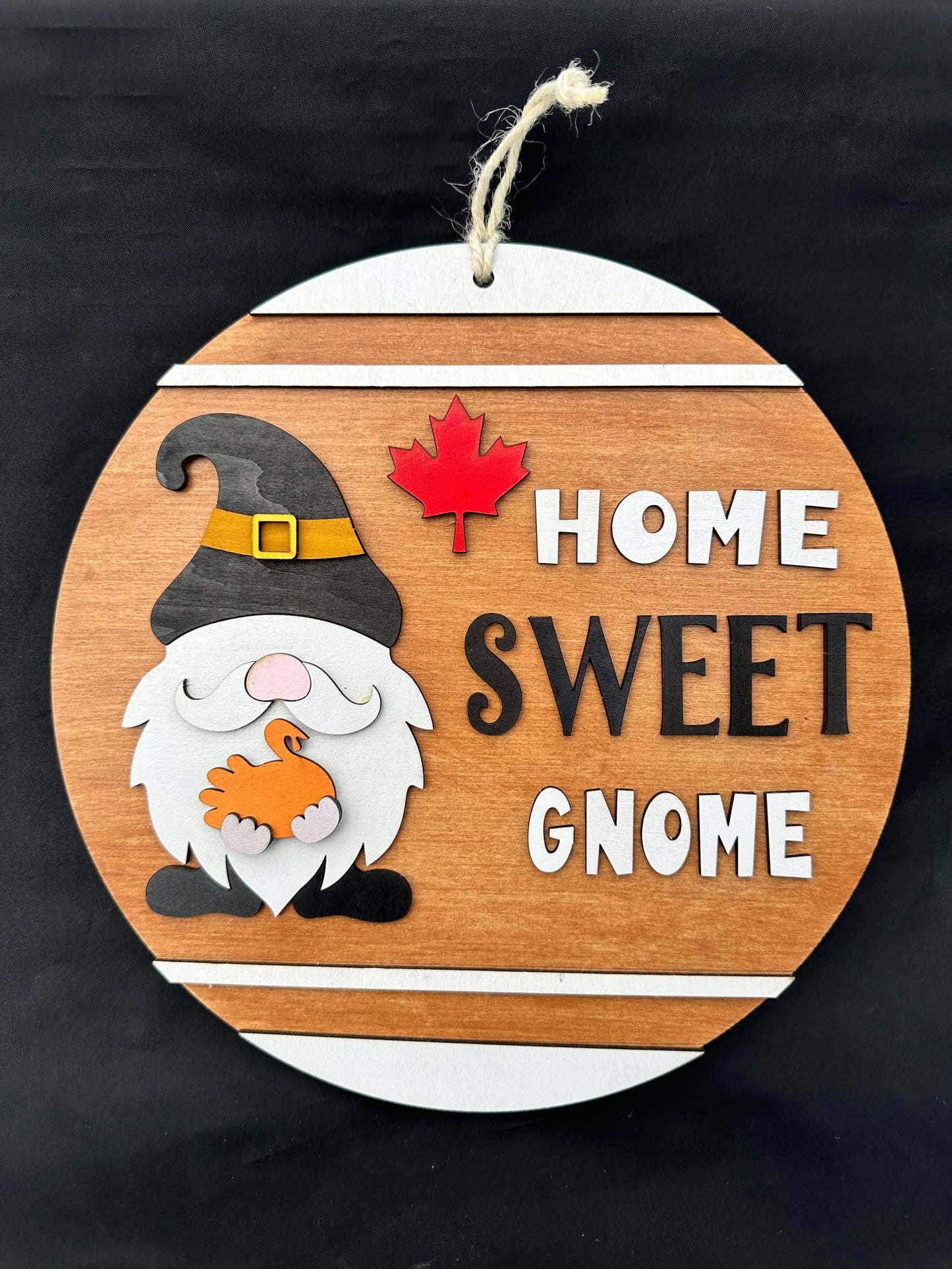 Interchangeable Seasonal Gnome Welcome Sign – A Year-Round Warm Welcome!