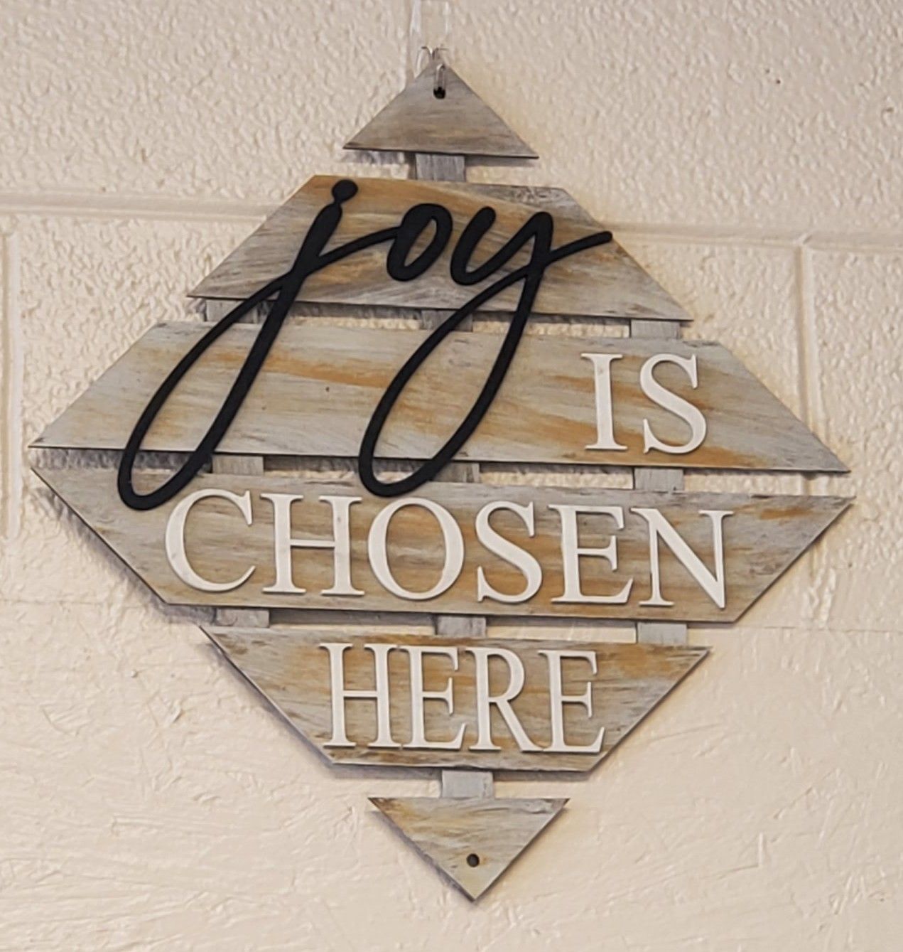 Farmhouse Shiplap Style Raised lettering Joy - 18" image